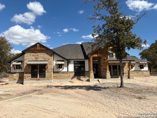 176 Hondo Ridge, La Vernia, TX 78121
