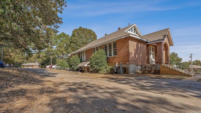 517 Paragould Drive, Jonesboro, AR 72450