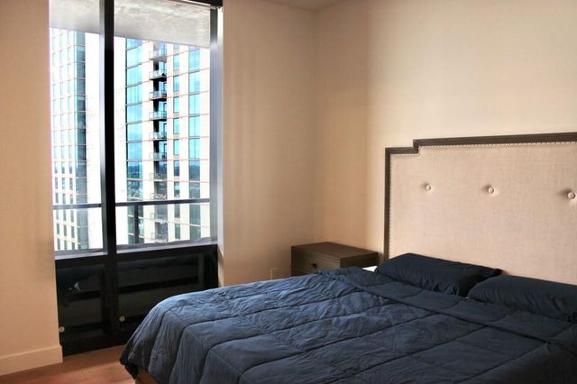 70 Rainey ST 2605, Austin, TX 78701