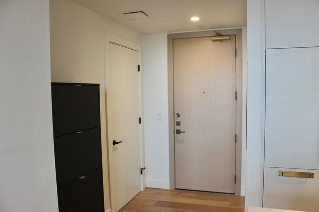70 Rainey ST 2605, Austin, TX 78701