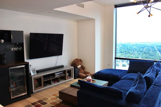 70 Rainey ST 2605, Austin, TX 78701