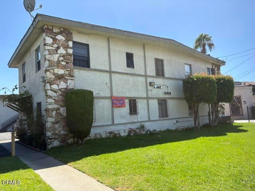 12620 S Figueroa Street, Los Angeles, CA 90061 — exterior