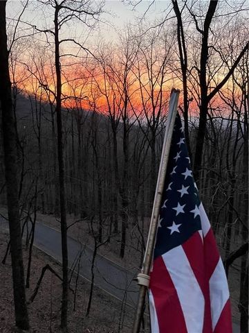 947 Skyview Drive, Ellijay, GA 30536