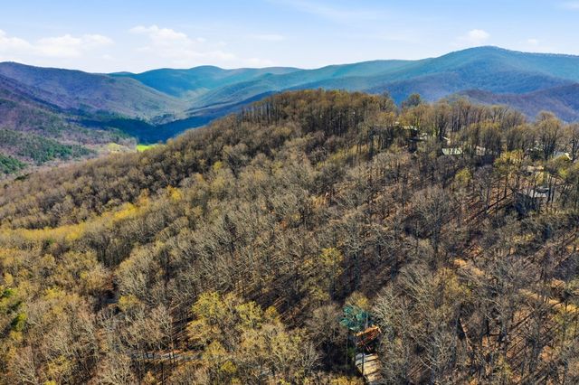 947 Skyview Drive, Ellijay, GA 30536