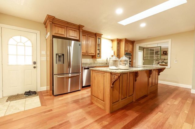 1322 Main Street, Dublin, NH 03444