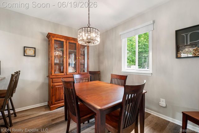 39738 Day Drive E, Clinton Charter Township, MI 48038