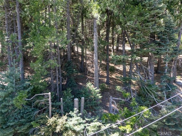 24355 Albrun, Crestline, CA 92325