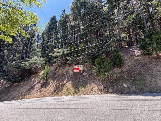 24355 Albrun, Crestline, CA 92325
