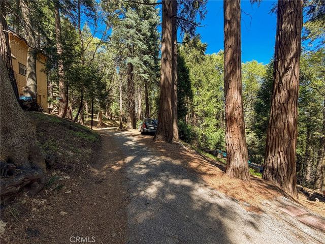 24355 Albrun, Crestline, CA 92325