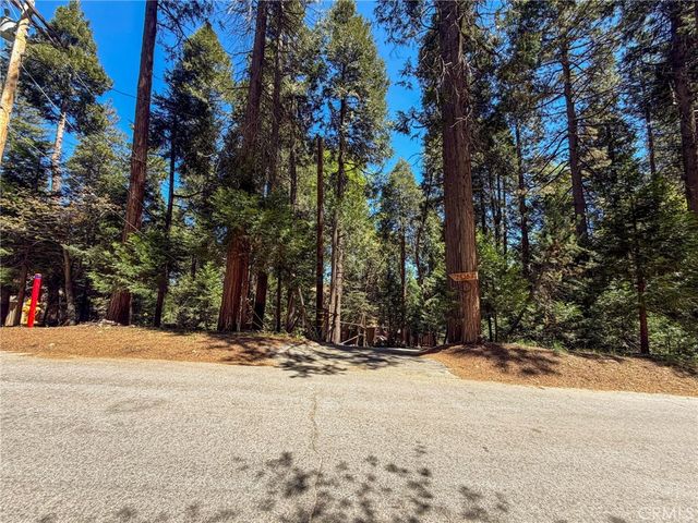 24355 Albrun, Crestline, CA 92325