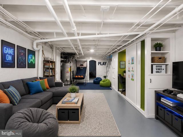 348 N GROSS ST, Philadelphia, PA 19139