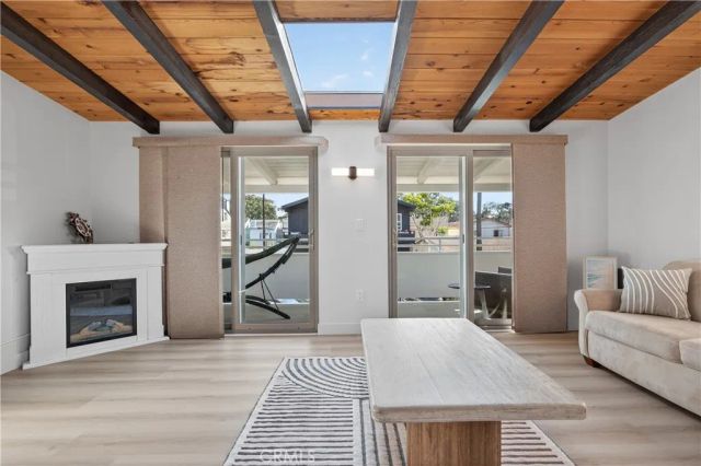 317 Cahuenga, Oxnard, CA 93035