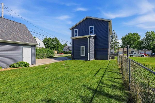 15 W BANK STREET, Fond Du Lac, WI 54935