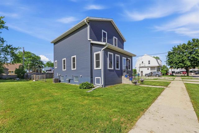 15 W BANK STREET, Fond Du Lac, WI 54935