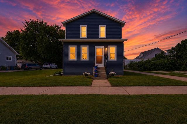 15 W BANK STREET, Fond Du Lac, WI 54935