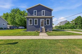 15 W BANK STREET, Fond Du Lac, WI 54935
