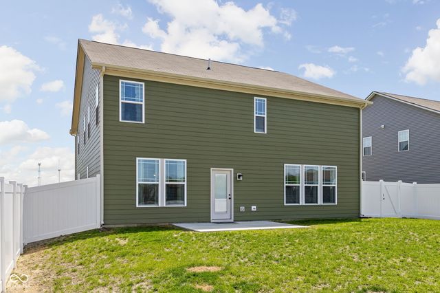 226 Ambassador Drive, Pittsboro, IN 46167