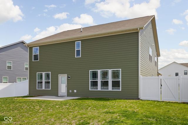 226 Ambassador Drive, Pittsboro, IN 46167