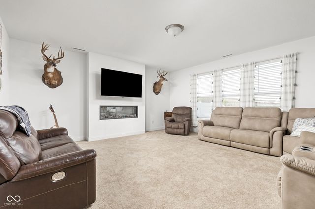 226 Ambassador Drive, Pittsboro, IN 46167