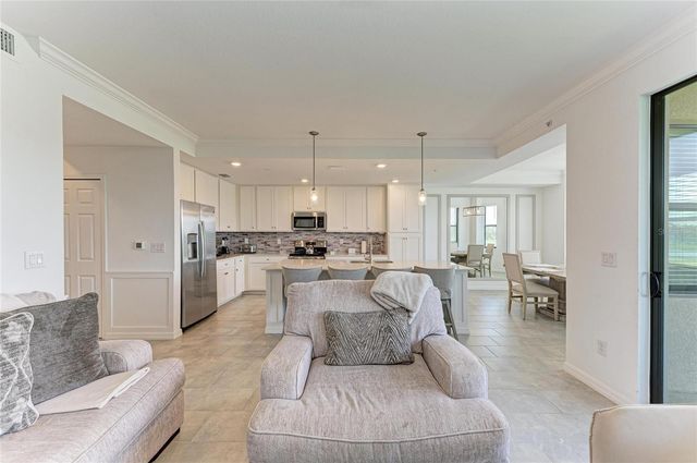 18114 GAWTHROP DRIVE 306, Bradenton, FL 34211