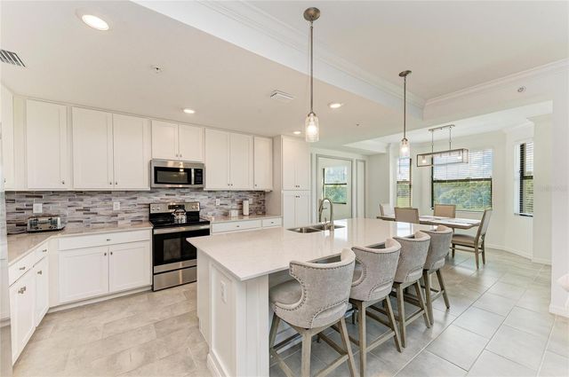 18114 GAWTHROP DRIVE 306, Bradenton, FL 34211