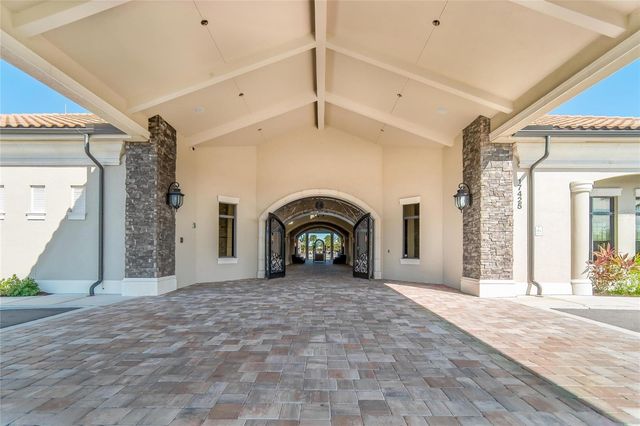 18114 GAWTHROP DRIVE 306, Bradenton, FL 34211