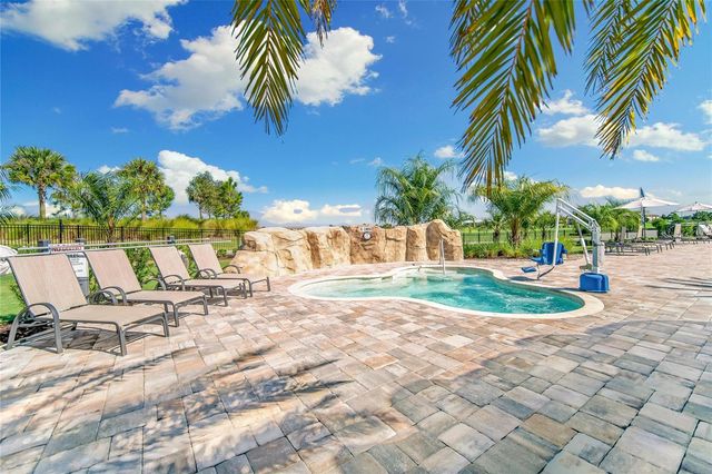 18114 GAWTHROP DRIVE 306, Bradenton, FL 34211