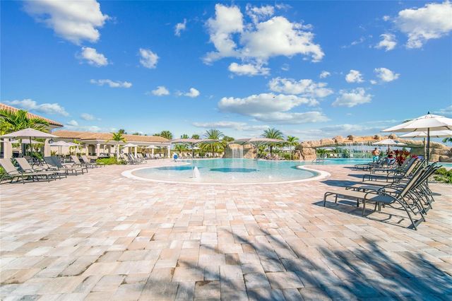 18114 GAWTHROP DRIVE 306, Bradenton, FL 34211