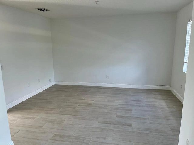 520 NW 39TH Circle, Boca Raton, FL 33431