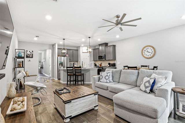 2818 GRAND KEMERTON PLACE, Tampa, FL 33618