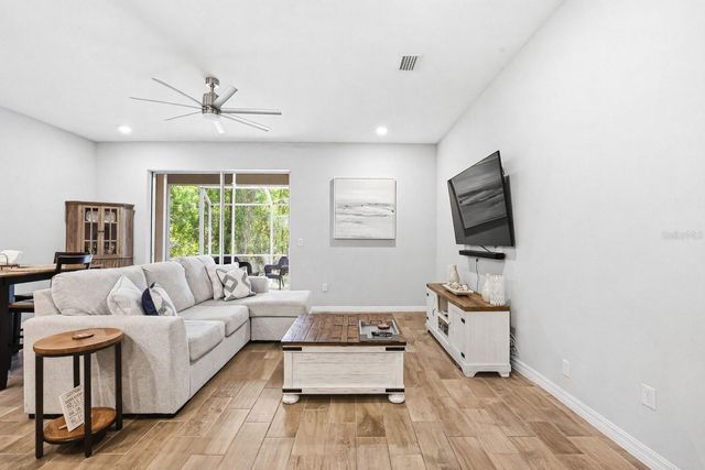 2818 GRAND KEMERTON PLACE, Tampa, FL 33618