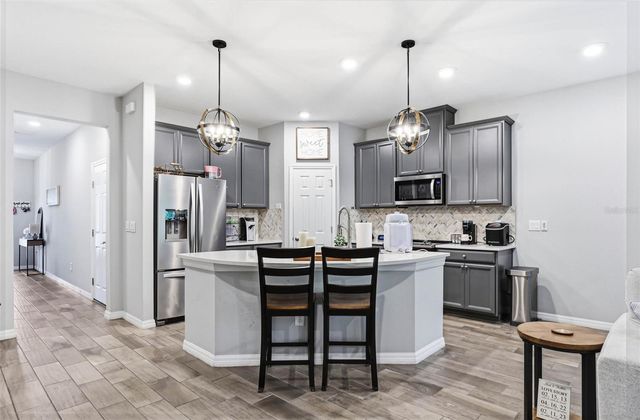 2818 GRAND KEMERTON PLACE, Tampa, FL 33618