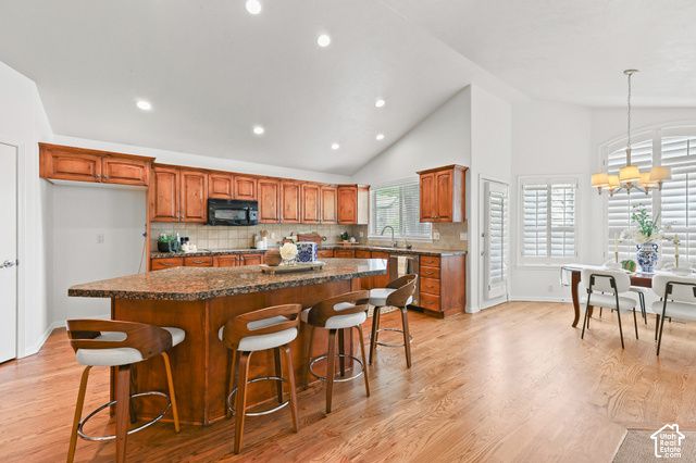 4668 BOUNTIFUL RIDGE DR, Bountiful, UT 84010