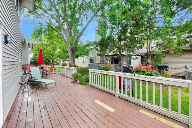 1720 E Shannon Lane 6, Palatine, IL 60074