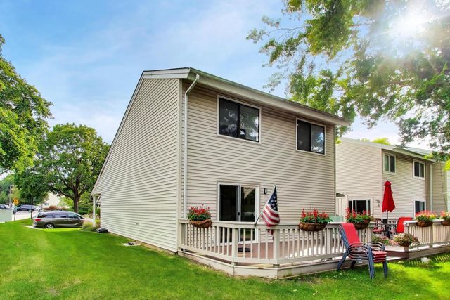 1720 E Shannon Lane 6, Palatine, IL 60074