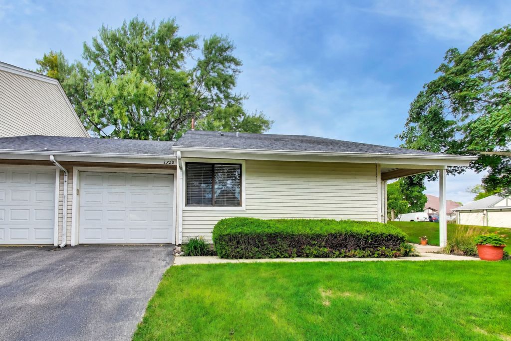 1720 E Shannon Lane 6, Palatine, IL 60074