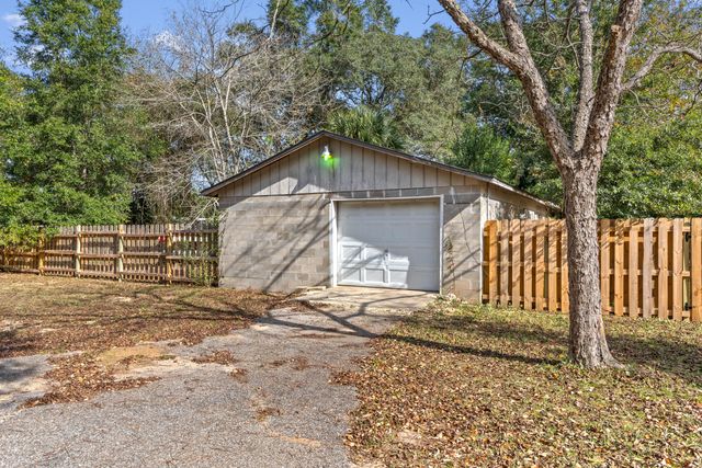 4320 Reinsma Road, Milton, FL 32583