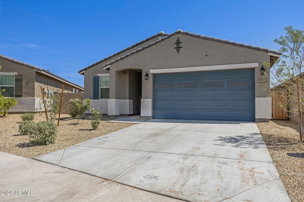 1915 S 241ST Drive, Buckeye, AZ 85326