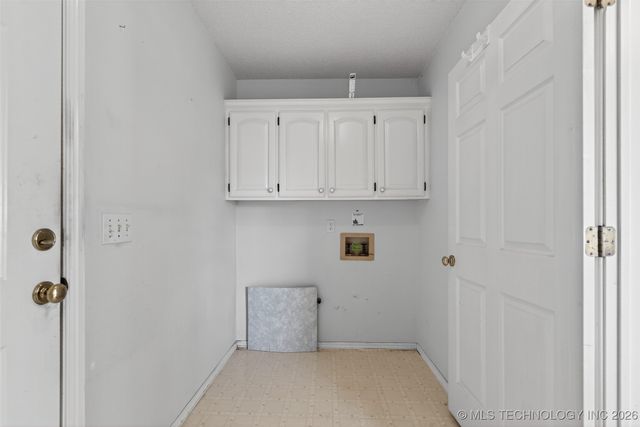 11313 E Southpark Road, Claremore, OK 74019