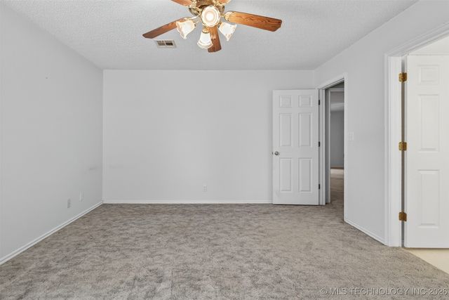 11313 E Southpark Road, Claremore, OK 74019