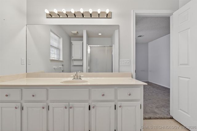 11313 E Southpark Road, Claremore, OK 74019