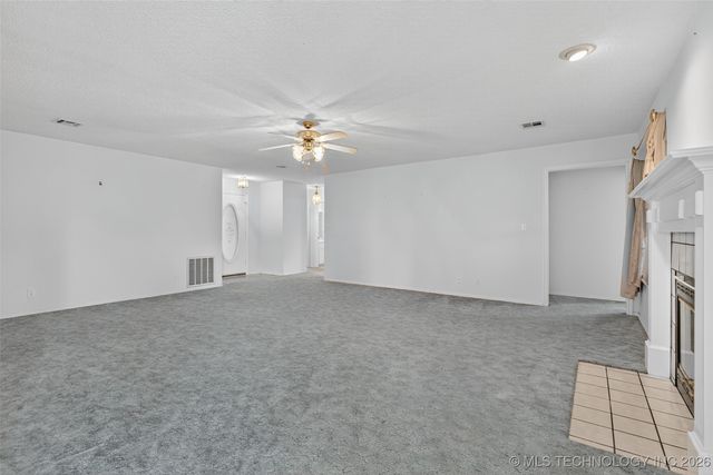 11313 E Southpark Road, Claremore, OK 74019