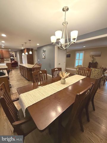 901 SPRING GARDEN ST, Elizabethtown, PA 17022