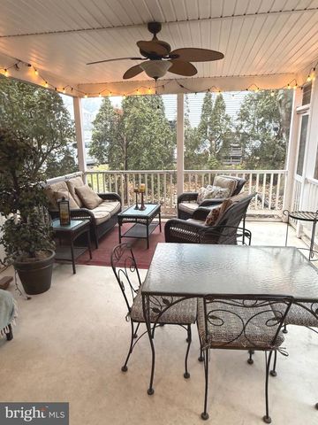 901 SPRING GARDEN ST, Elizabethtown, PA 17022