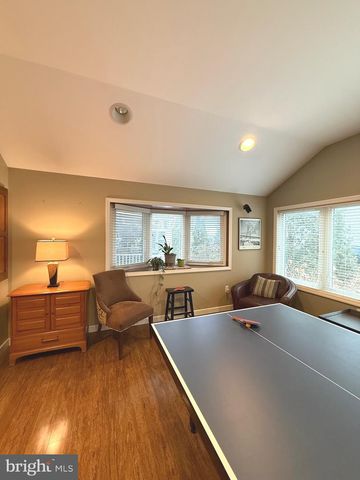 901 SPRING GARDEN ST, Elizabethtown, PA 17022