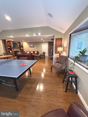 901 SPRING GARDEN ST, Elizabethtown, PA 17022