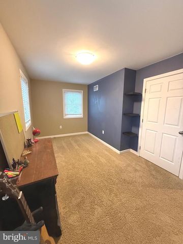 901 SPRING GARDEN ST, Elizabethtown, PA 17022