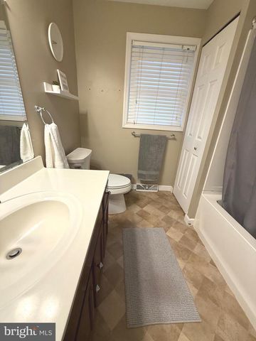 901 SPRING GARDEN ST, Elizabethtown, PA 17022