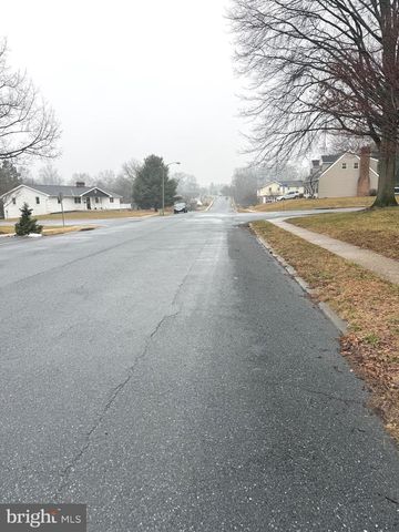 901 SPRING GARDEN ST, Elizabethtown, PA 17022