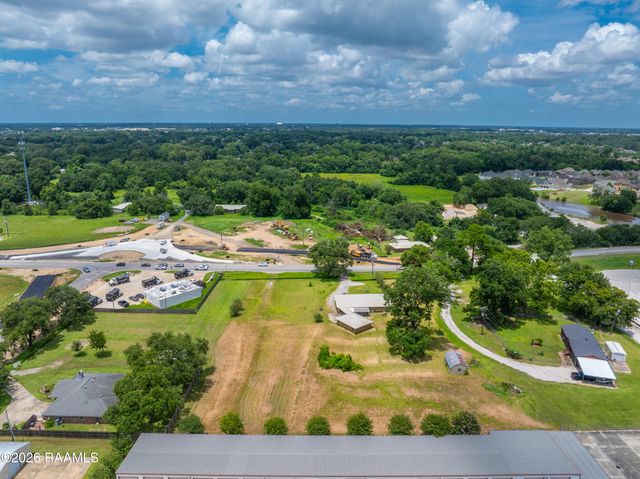 614 & 616 E Broussard Road, Lafayette, LA 70503